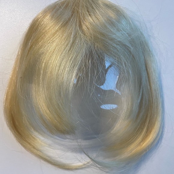 Clip on human hair wispy bangs - Picture 3 of 4